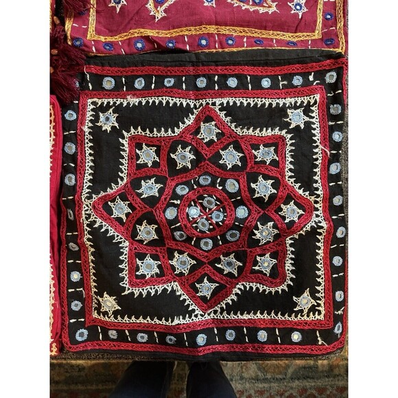 Lot Of 6 UNBRANDED Vintage Indian Middle Eastern Hand Embroidered Pillow Cases - Picture 2 of 13